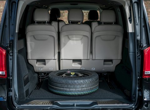 Mercedes-Benz V Class D AMG Line (Extra Long) 14