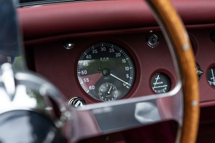 Jaguar XK 120 OTS 18