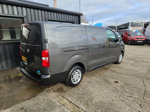 Vauxhall Vivaro L2H1 F2900 DYNAMIC S/S 6