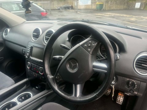 Mercedes-Benz M Class ML280 CDI SPORT 8