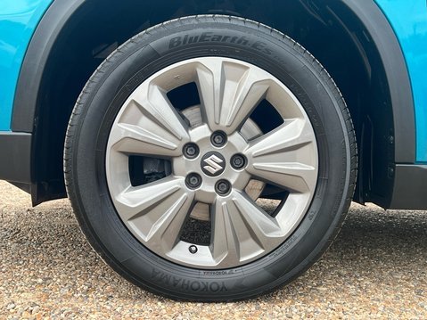 Suzuki Vitara SZ-T BOOSTERJET MHEV 4