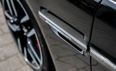 Aston Martin Vanquish 26