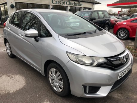 Honda Jazz I-VTEC S 5 door petrol manual, 35,000m, 2 owners, £35 tax, ULEZ compliant 4