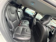 Volvo V40 D3 INSCRIPTION 13