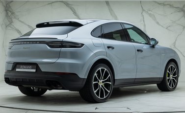 Porsche Cayenne E-Hybrid Coupe 6
