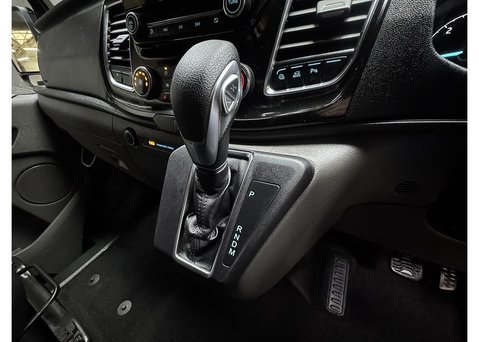 Ford Transit Custom 2.0 320 EcoBlue Limited Crew Van Double Cab 5dr Diesel Auto L1 H1 Euro 6 (s 63