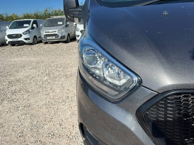 Ford Transit Custom SWB L1H1 Low Roof Limited 280 Air Con Alloys Sensors EURO 6 NO VAT 22