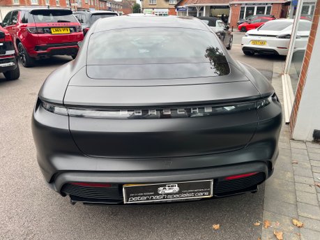 Porsche Taycan 500kW Turbo 93kWh 4dr 6