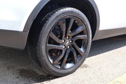 Land Rover Discovery Sport TD4 HSE 7 seater with Full Land Rover History  Black pack/alloys  pan roof  12