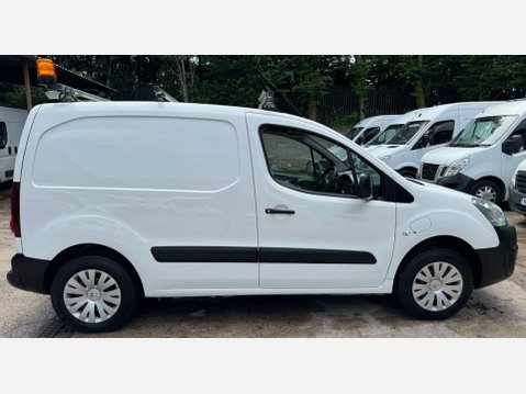 Citroen Berlingo E 635 LX CVT FWD L1 H1 5dr 8