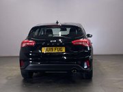 Ford Focus 1.5 EcoBlue Zetec Hatchback 5dr Diesel Manual Euro 6 (s/s) (120 ps) Alloys 7