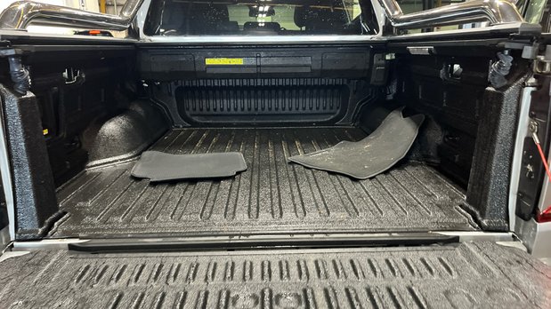Volkswagen Amarok Style | Auto | 3 LT | Double Cab | Sensors | Camera | EURO 6 5