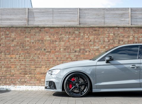 Audi RS3 Saloon 24