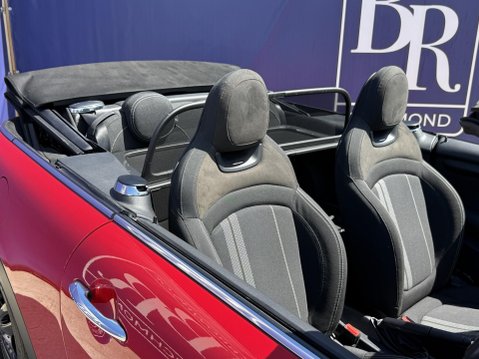 Mini Convertible 1.5 Cooper Sport Convertible 2dr Petrol Steptronic Euro 6 (s/s) (136 ps) 44
