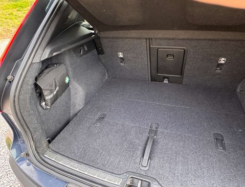 Volvo XC40 2.0 XC40 Inscription Pro D4 AWD Auto 4WD 5dr 16