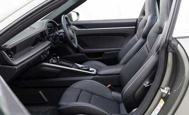 Porsche 911 Targa 4S (992) 16