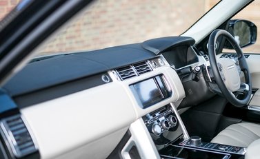Land Rover Range Rover 4.4 SDV8 Autobiography 19
