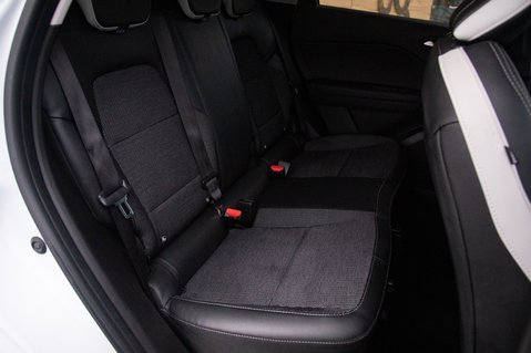 Renault Captur TECHNO E-TECH 34