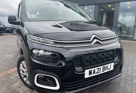 Citroen Berlingo BLUEHDI FEEL M WHEELCHAIR RAMP 5