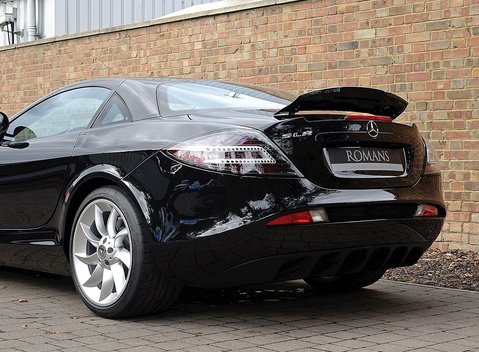 Mercedes-Benz SLR McLaren 16
