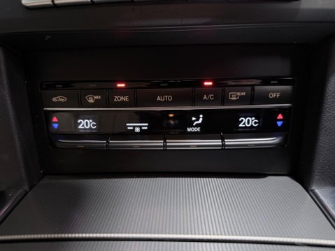 Mercedes-Benz E Class 3.0 E350 V6 BlueTEC AMG Line G-Tronic+ Euro 6 (s/s) 4dr 25