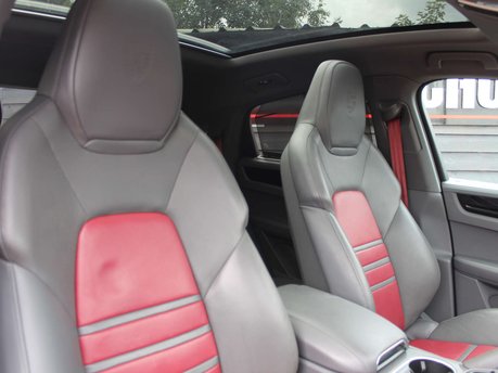 Porsche Cayenne 3.0 Cayenne V6 E-Hybrid Auto 4WD 5dr 