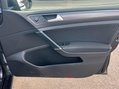Volkswagen Golf 35.8kWh e-Golf Auto 5dr 27