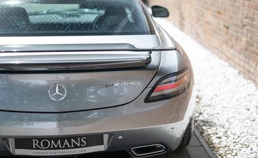 Mercedes-Benz SLS AMG GT Final Edition 25