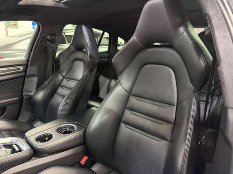 Porsche Panamera 4.0 V8 E-Hybrid 14kWh Turbo S Saloon 5dr Petrol Plug-in Hybrid PDK 4WD Euro 5