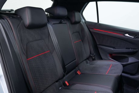 Volkswagen Golf 2.0 Golf GTi Clubsport TSi Semi-Auto 5dr 35