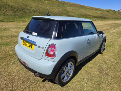 Mini Hatch 1.6 Cooper Steptronic Euro 5 3dr 13