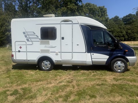 Hymer Van 522 compact 2 berth motorhome garage, ready to go bargain 23