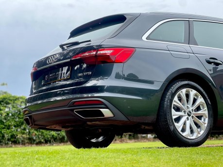 Audi A4 AVANT TFSI TECHNIK MHEV 11