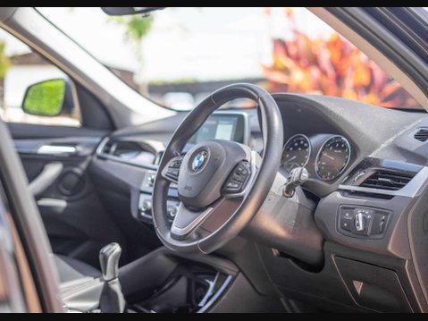 BMW X1 1.5 X1 sDrive 18i XLine 5dr 3