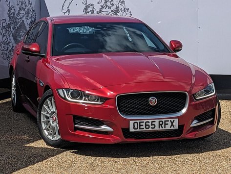 Jaguar XE R-SPORT