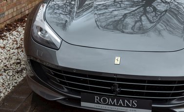 Ferrari GTC4 Lusso 24