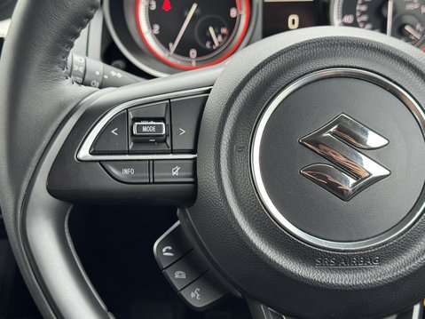 Suzuki Swift 1.2 Dualjet 83 12V Hybrid SZ-L 5dr 26