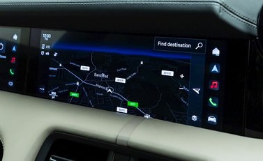 Porsche Taycan GTS Sport Turismo 19