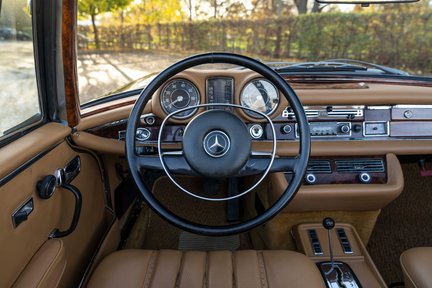 Mercedes-Benz SE 280SE 3.5 28