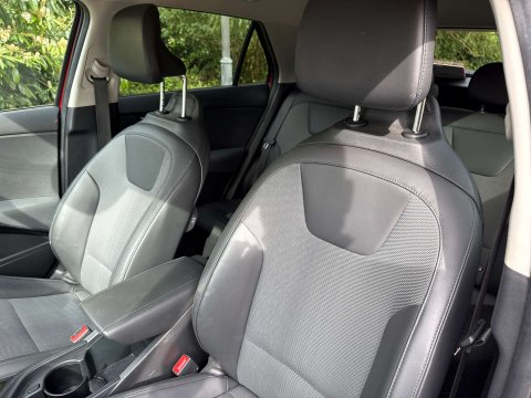 Kia Niro 1.6 Niro 3 HEV Semi-Auto 5dr 9