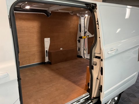 Ford Transit Custom 280 LIMITED P/V ECOBLUE 8