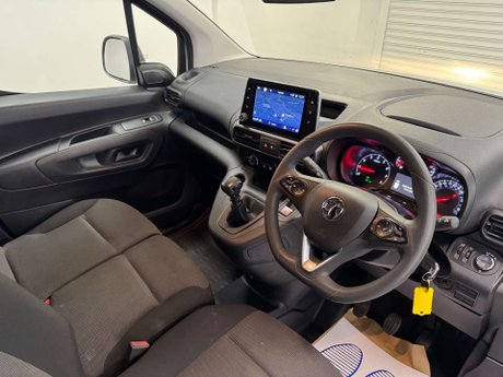 Vauxhall Combo 1.5 Combo 2300 Professional Turbo D S/S 33