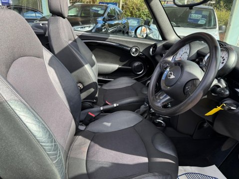 Mini Convertible 2.0 Cooper D Auto Euro 5 2dr 22