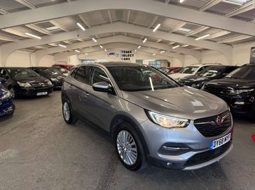 Vauxhall Grandland X 1.2 Turbo Sport Nav SUV 5dr Petrol Manual Euro 6 (s/s) (130 ps)