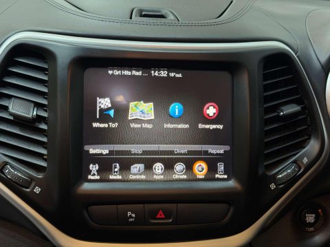 Jeep Cherokee 2.2 MultiJetII Overland SUV 5dr Diesel Auto 4WD Euro 6 (s/s) (200 ps) 27