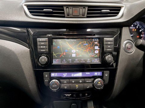 Nissan Qashqai 1.3 DIG-T N-Connecta SUV 5dr Petrol Manual Euro 6 (s/s) (140 ps) 19