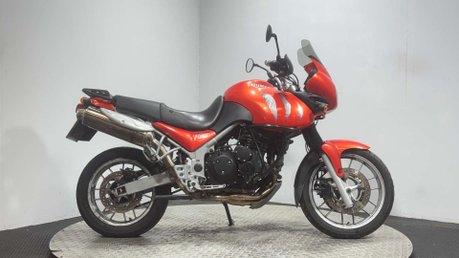 Triumph Tiger 2004 ADVENTURE BIKE PROJECT 955CC SPARES OR REPAIR 1
