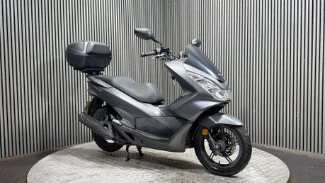 Honda PCX WW 125 2017 1 OWNER SCOOTER 125CC RUNNING PROJECT BIKE 3
