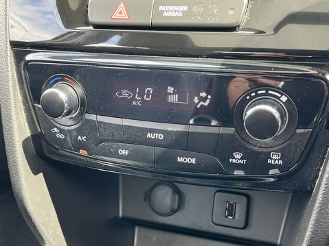 Suzuki Vitara 1.6 SZ5 ALLGRIP 5dr Auto 34