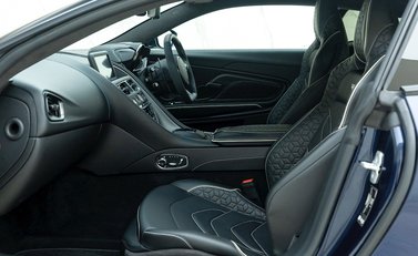 Aston Martin DBS Superleggera 13